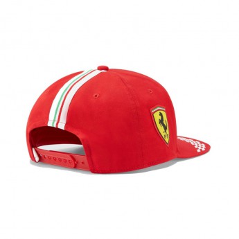 Ferrari baseball flat sapka Carlos Sainz F1 Team 2021