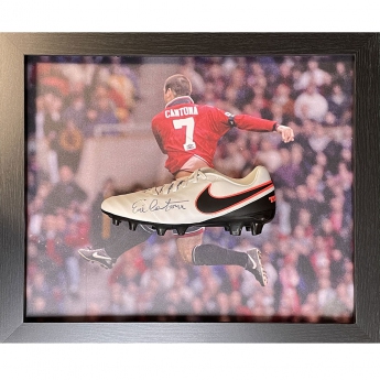 Legendák bekeretezett futballcipő Manchester United FC Cantona Signed Boot (Framed)