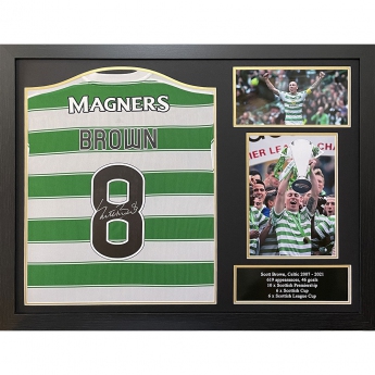 Legendák bekeretezett mez Celtic 2021-22 Brown Signed Shirt (Framed)