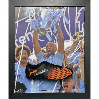 Legendák bekeretezett futballcipő Manchester City FC Kompany Signed Boot (Framed)
