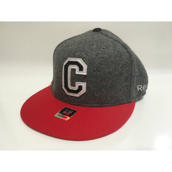 Calgary Flames baseball flat sapka Varsity Flex Hat