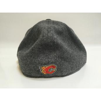 Calgary Flames baseball flat sapka Varsity Flex Hat