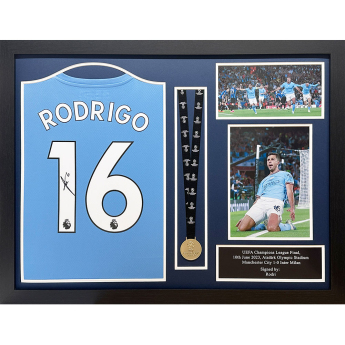 Legendák bekeretezett mez Manchester City FC 2021-2022 Rodri Signed Shirt & Medal (Framed)