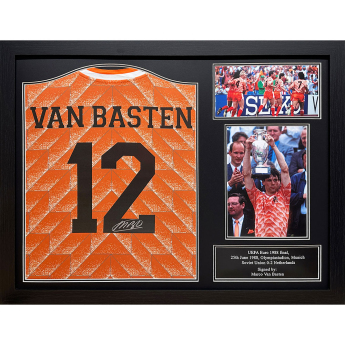 Legendák bekeretezett mez Netherlands1988 Van Basten Retro Signed Shirt (Framed)