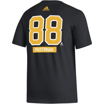 Boston Bruins férfi póló #88 David Pastrňák adidas Fresh Name & Number black