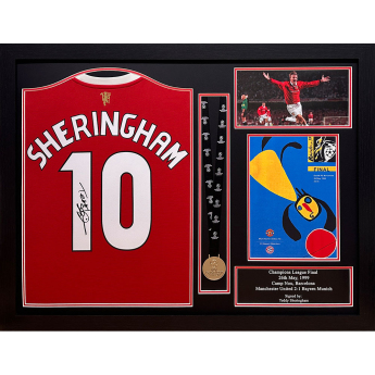 Legendák bekeretezett mez Manchester United FC 2021-2022 Sheringham Signed Shirt & Medal (Framed)