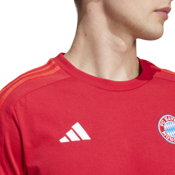 Bayern München férfi póló DNA Tee red