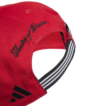 Manchester United baseball sapka Theatre of Dreams red