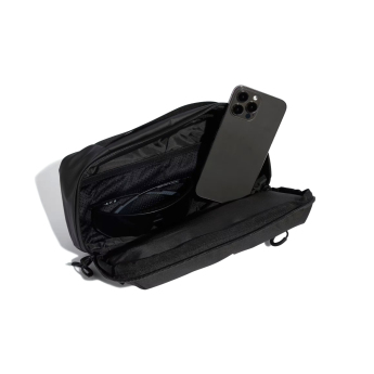 Mercedes AMG Petronas hasi tasi logo black F1 Team 2026