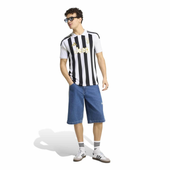 Juventus futball mez 26/27 domácí