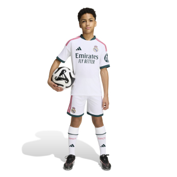 Real Madrid gyerek szett 26/27 home