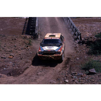 autó és motor modellek model 1/18 Lancia Delta Integrale Rally Kankkunen-Piironen Safari Rally 1990