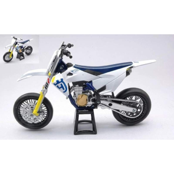 autó és motor modellek model 1/12 Husqvarna FS 450 Supermoto