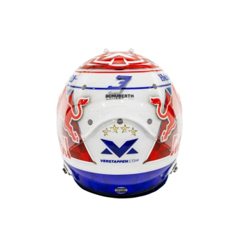 autó és motor modellek sisak modellje 1/4 2026 Schuberth