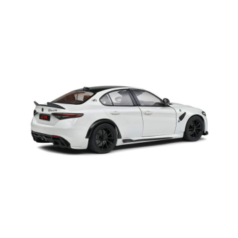 autó és motor modellek model 1/18 Alfa Romeo Giulia GTA Trofeo white