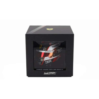 autó és motor modellek sisak modellje 1:5 Charles Leclerc - SF Abu Dhabi 2025