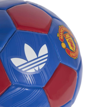 Manchester United labda Away