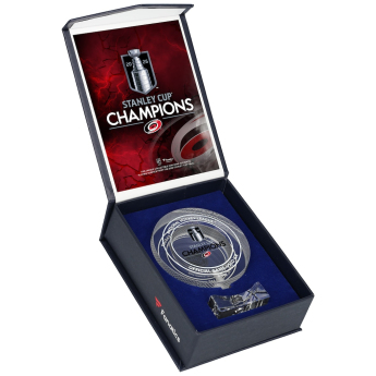Carolina Hurricanes üveg korong NHL 2026 Stanley Cup Champions Crystal Puck Filled with Ice from the 2026 Stanley Cup Final