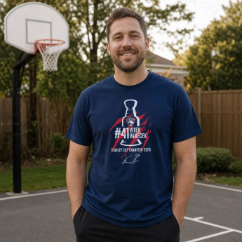 Florida Panthers férfi póló Vítek Vaněček #92 Stanley Cup Champion 2025 navy