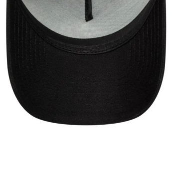 FC Liverpool baseball sapka 9forty Trucker black