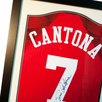 Legendák bekeretezett mez Manchester United Cantona Signed Shirt Silhouette