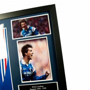 FC Rangers bekeretezett mez Laudrup Signed Shirt (Framed)