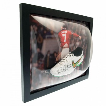 Legendák bekeretezett futballcipő Manchester United Cantona Signed Boot (Framed)
